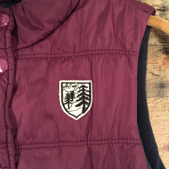 American Eagle Puffer Vest Jr Size M Plum Polyfill - Picture 3 of 8